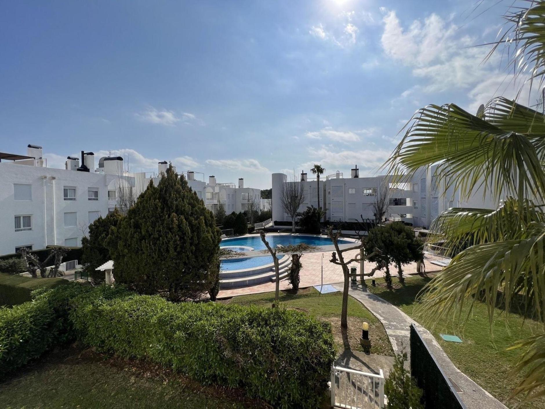 Isholidays Acron Apartment *